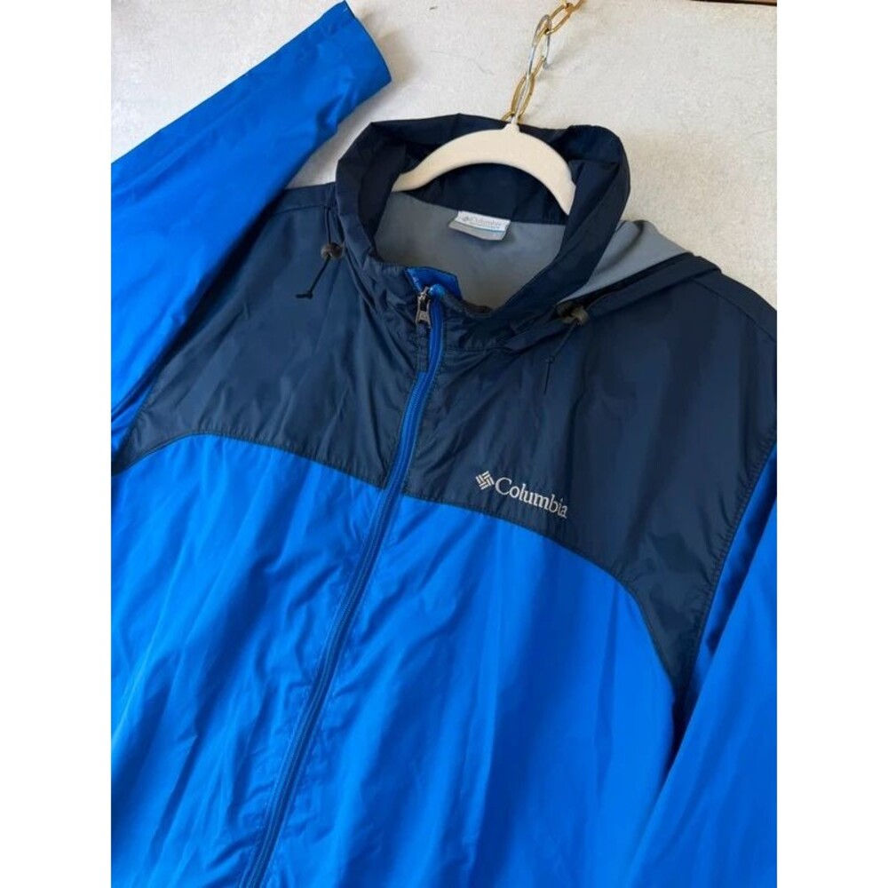 Columbia windbreak